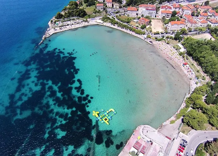 And By The Sea - 15298 Split